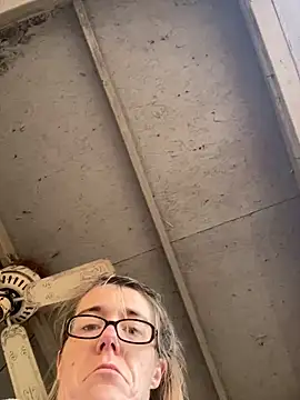 Snapshot of bb_empress chatting on 11-09-25, 07:45 bb empress online show from 11-09-25, 07:45