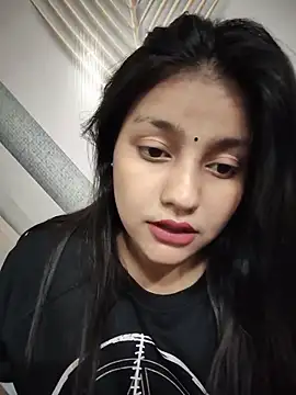 Snapshot of Dipali143143 chatting on 06-18-26, 02:32 Dipali143143 online show from 06-18-26, 02:32