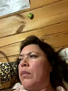 Kiravix online show from 10-31-25, 07:15