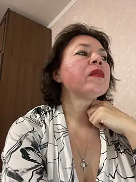 Kiravix online show from 11-30-25, 07:29