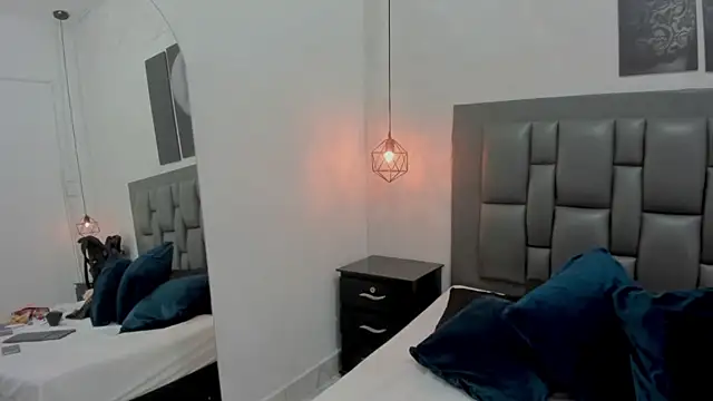 dakota roussee online show from 11-20-25, 12:27