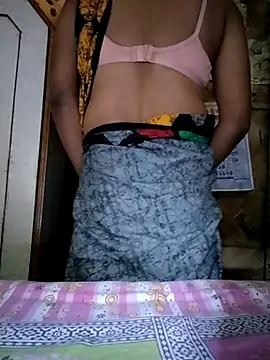 Snapshot of Rohit4500 chatting on 09-18-25, 02:13 Rohit4500 online show from 09-18-25, 02:13