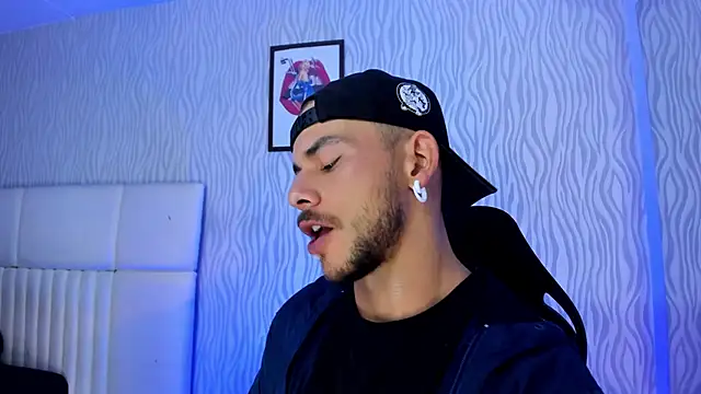 Snapshot of dylan_jacobx chatting on 12-03-25, 03:47 dylan jacobx online show from 12-03-25, 03:47