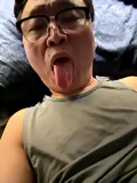 Snapshot of tashaninlife chatting on 01-18-26, 03:21 tashaninlife online show from 01-18-26, 03:21