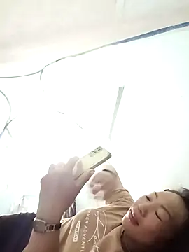 Snapshot of Exembin chatting on 09-16-25, 03:18 Exembin online show from 09-16-25, 03:18