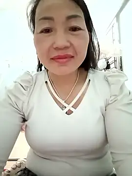 Snapshot of Exembin chatting on 01-08-26, 05:15 Exembin online show from 01-08-26, 05:15