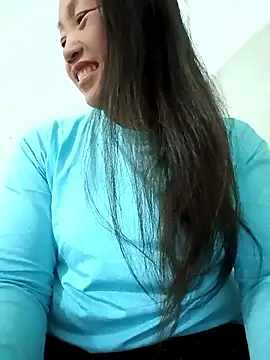 Snapshot of Exembin chatting on 01-10-26, 02:19 Exembin online show from 01-10-26, 02:19