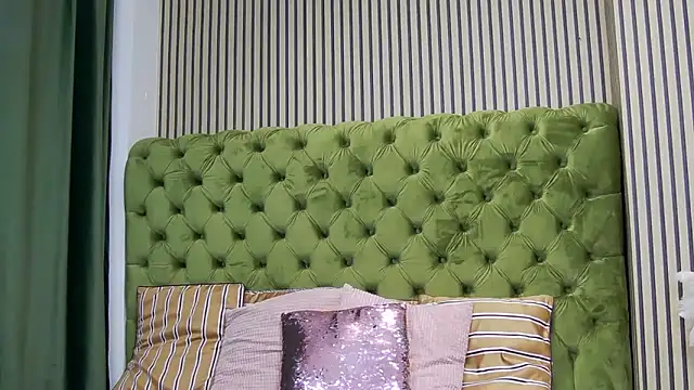 LunaHart online show from 12-01-25, 03:50