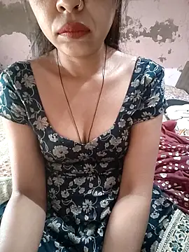 Paakhi-Singh online show from 12-17-25, 04:51