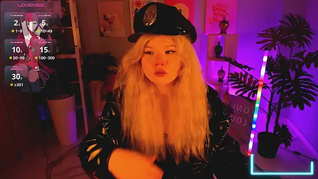 Snapshot of LilithNelson chatting on 10-28-25, 05:59 LilithNelson online show from 10-28-25, 05:59