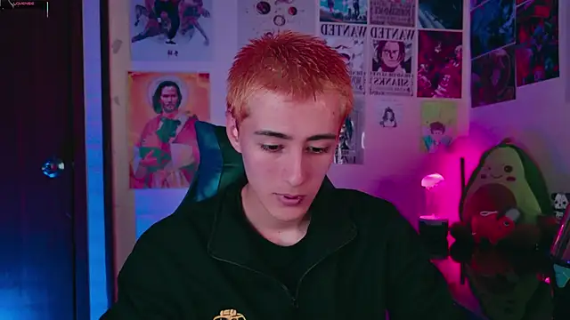 Snapshot of Jeremias_miller chatting on 10-20-25, 05:46 Jeremias miller online show from 10-20-25, 05:46