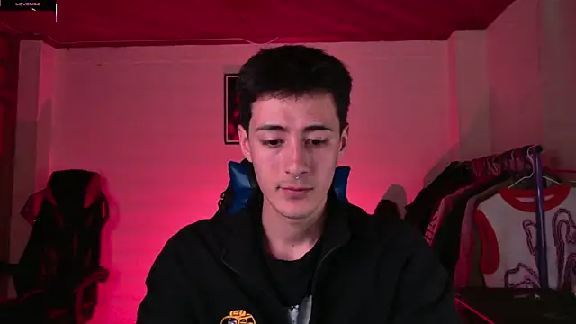 Snapshot of Jeremias_miller chatting on 12-16-25, 11:32 Jeremias miller online show from 12-16-25, 11:32