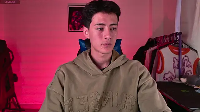 Snapshot of Jeremias_miller chatting on 12-18-25, 08:37 Jeremias miller online show from 12-18-25, 08:37