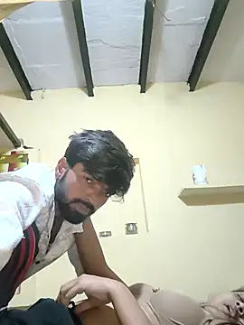 Snapshot of RAYI_Queen_2 chatting on 12-20-25, 04:36 RAYI Queen 2 online show from 12-20-25, 04:36