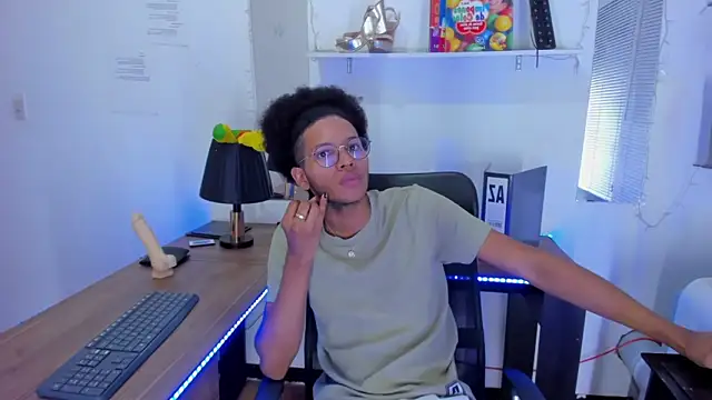 DEAMOL online show from 11-18-25, 06:45