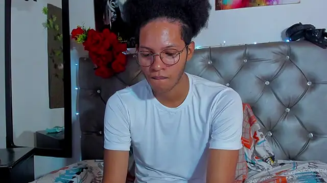 Snapshot of DEAMOL chatting on 03-02-26, 01:18 DEAMOL online show from 03-02-26, 01:18