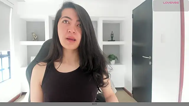 Saya Amaretto1 online show from 11-30-25, 03:49