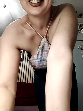 Snapshot of Mayaaaaaa_ chatting on 03-12-26, 07:47 Mayaaaaaa online show from 03-12-26, 07:47