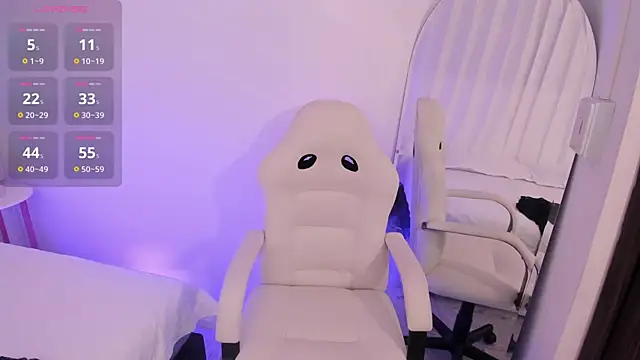 manyaa  online show from 04-21-26, 07:28