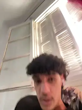 Snapshot of BbbAlilo chatting on 04-05-26, 12:46 BbbAlilo online show from 04-05-26, 12:46