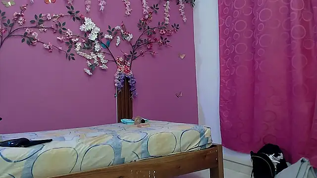 skinnybarbie022 online show from 09-10-25, 01:05