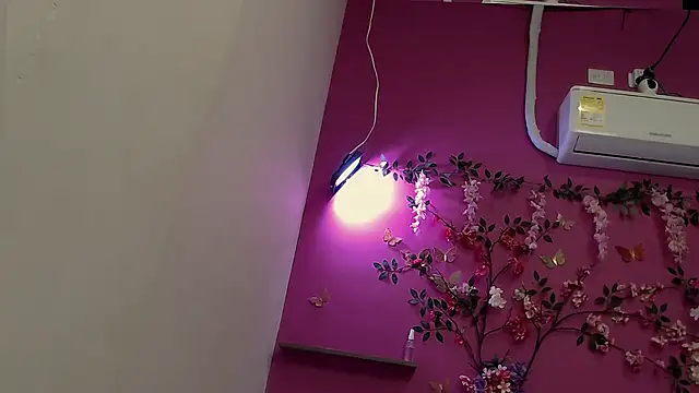 skinnybarbie022 online show from 10-09-25, 01:14