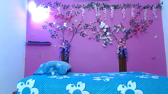 skinnybarbie022 online show from 05-28-26, 12:52