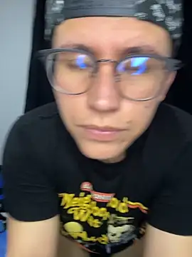 Kurtxxx22 online show from 11-17-25, 01:55