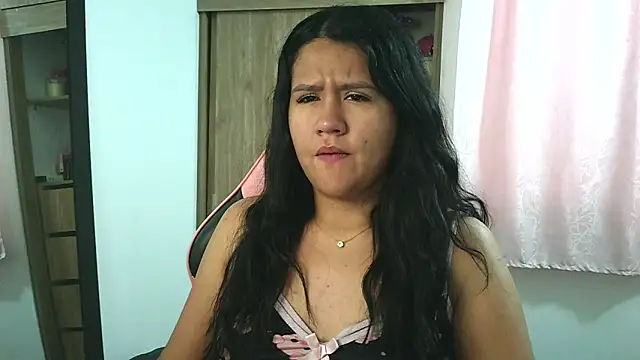 Oliviawatson1 online show from 11-15-25, 01:51