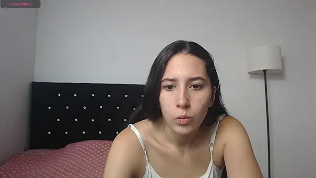 Snapshot of lilacream chatting on 10-09-25, 02:15 lilacream online show from 10-09-25, 02:15