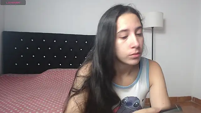 Snapshot of lilacream chatting on 10-17-25, 02:30 lilacream online show from 10-17-25, 02:30