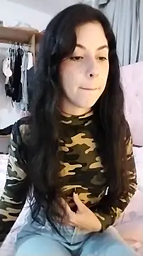 Snapshot of samanthadeluxe1 chatting on 12-18-25, 10:49 samanthadeluxe1 online show from 12-18-25, 10:49