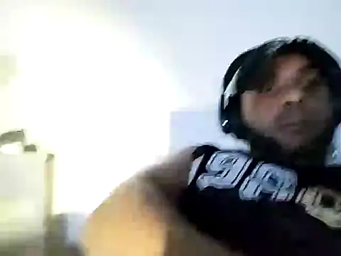 Snapshot of SmokedAlloy2 chatting on 09-09-25, 12:10 SmokedAlloy2 online show from 09-09-25, 12:10