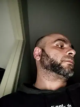 Snapshot of SmokedAlloy2 chatting on 11-30-25, 03:43 SmokedAlloy2 online show from 11-30-25, 03:43