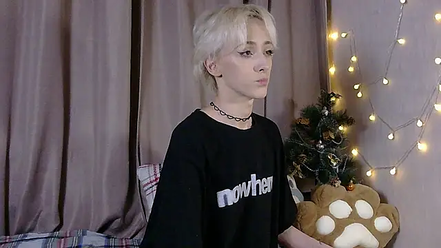 Snapshot of NextVibe_ chatting on 01-07-26, 04:42 NextVibe online show from 01-07-26, 04:42