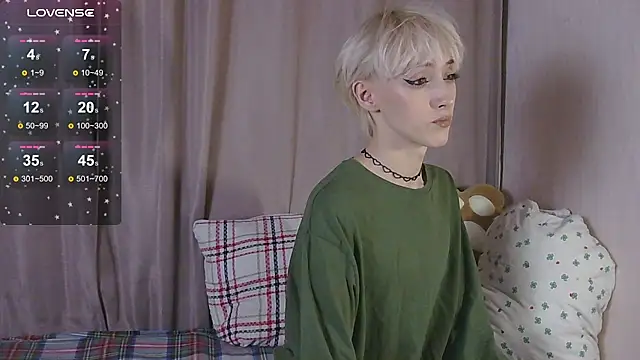 Snapshot of NextVibe_ chatting on 02-04-26, 06:58 NextVibe online show from 02-04-26, 06:58