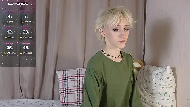 Snapshot of NextVibe_ chatting on 02-11-26, 05:07 NextVibe online show from 02-11-26, 05:07