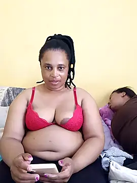 Snapshot of Prettyboobiesx chatting on 11-15-25, 08:00 Prettyboobiesx online show from 11-15-25, 08:00