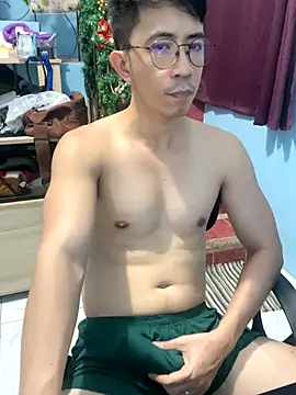 ieat monsters online show from 12-18-25, 06:52