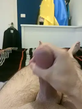 Snapshot of Davi_dlx chatting on 10-15-25, 07:52 Davi dlx online show from 10-15-25, 07:52