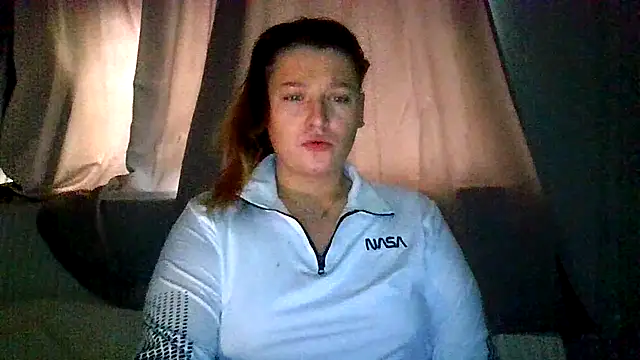 Snapshot of RUBY-ROSE-SWINGS chatting on 10-23-25, 11:09 RUBY-ROSE-SWINGS online show from 10-23-25, 11:09