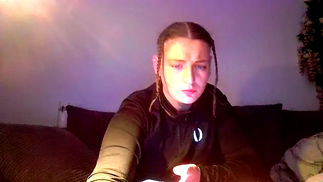 Snapshot of RUBY-ROSE-SWINGS chatting on 12-16-25, 07:30 RUBY-ROSE-SWINGS online show from 12-16-25, 07:30