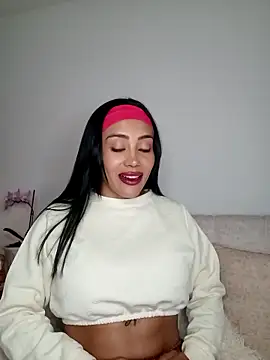 Snapshot of DiosaFortuna chatting on 05-07-26, 01:33 DiosaFortuna online show from 05-07-26, 01:33
