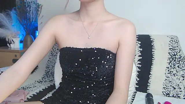 Snapshot of Suzie_Wet_Cave chatting on 01-12-26, 01:16 Suzie Wet Cave online show from 01-12-26, 01:16