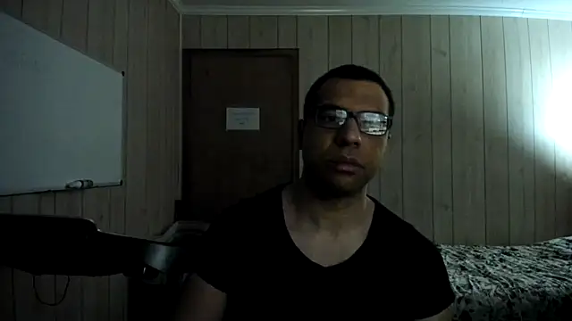 Snapshot of NaturalBeautyQueen chatting on 09-27-25, 12:43 NaturalBeautyQueen online show from 09-27-25, 12:43