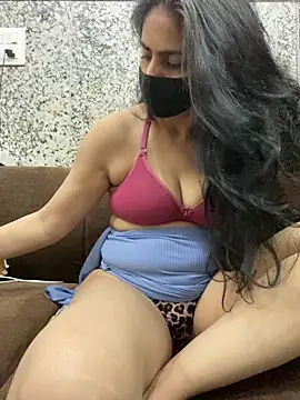 Snapshot of SashaPatel chatting on 06-15-26, 02:36 SashaPatel online show from 06-15-26, 02:36