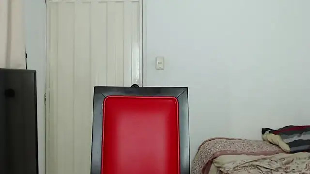 Snapshot of Alex_mojica chatting on 11-11-25, 05:40 Alex mojica online show from 11-11-25, 05:40