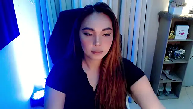 HolLyFaaCKer online show from 09-30-25, 04:23