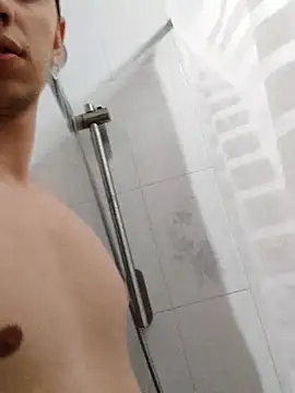 Snapshot of JoeisHere__ chatting on 09-19-25, 06:52 JoeisHere   online show from 09-19-25, 06:52