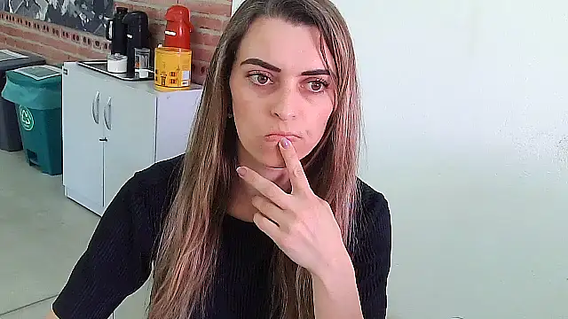 SweetGraciosa online show from 09-19-25, 05:57